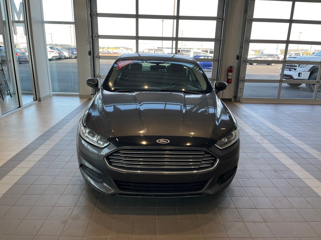2016 Ford Fusion S in Amos, Quebec - 8 - w1024h768px