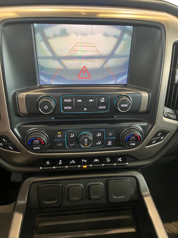 2018 GMC Sierra 1500 Denali in Amos, Quebec - 17 - w1024h768px