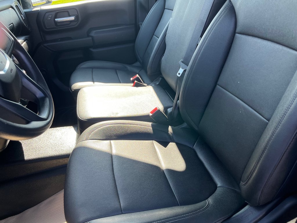 2022 GMC Sierra 2500HD Pro in Amos, Quebec - 20 - w1024h768px