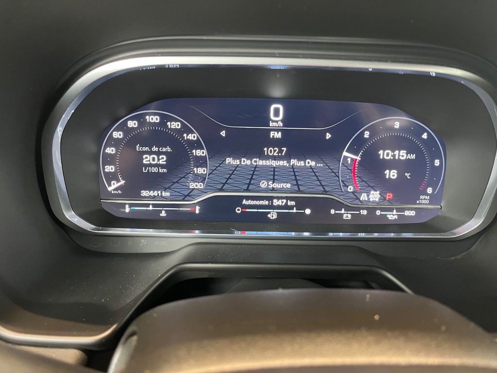 2023 GMC Yukon XL SLE in Amos, Quebec - 19 - w1024h768px