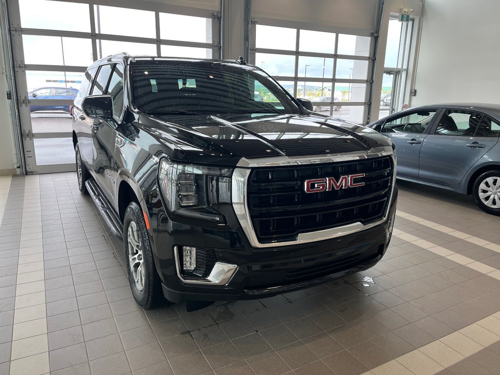 2023 GMC Yukon XL SLE in Amos, Quebec - 3 - w1024h768px
