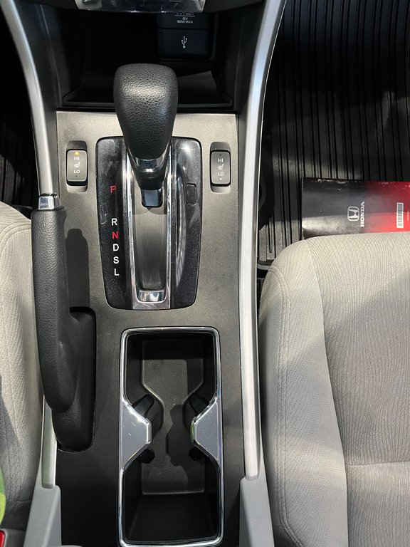 Honda Accord Sedan LX 2015 à Amos, Québec - 18 - w1024h768px