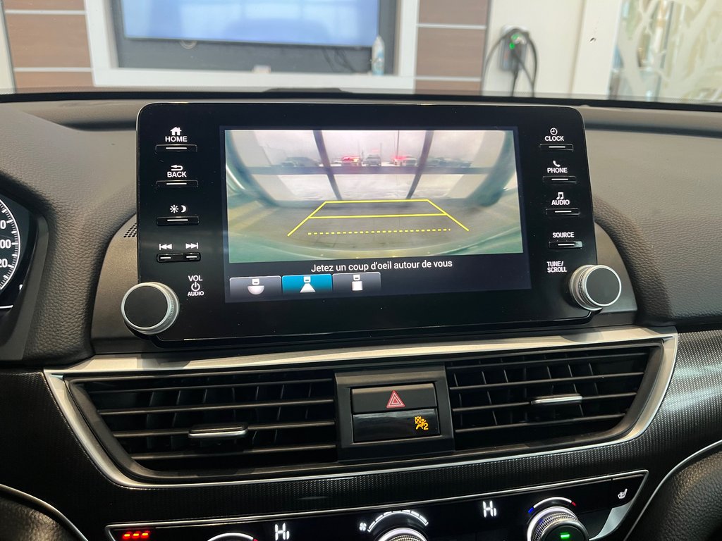 2018 Honda Accord Sedan Sport in Amos, Quebec - 13 - w1024h768px
