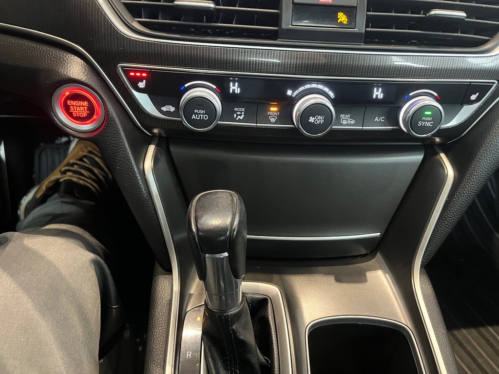 2018 Honda Accord Sedan Sport in Amos, Quebec - 14 - w1024h768px