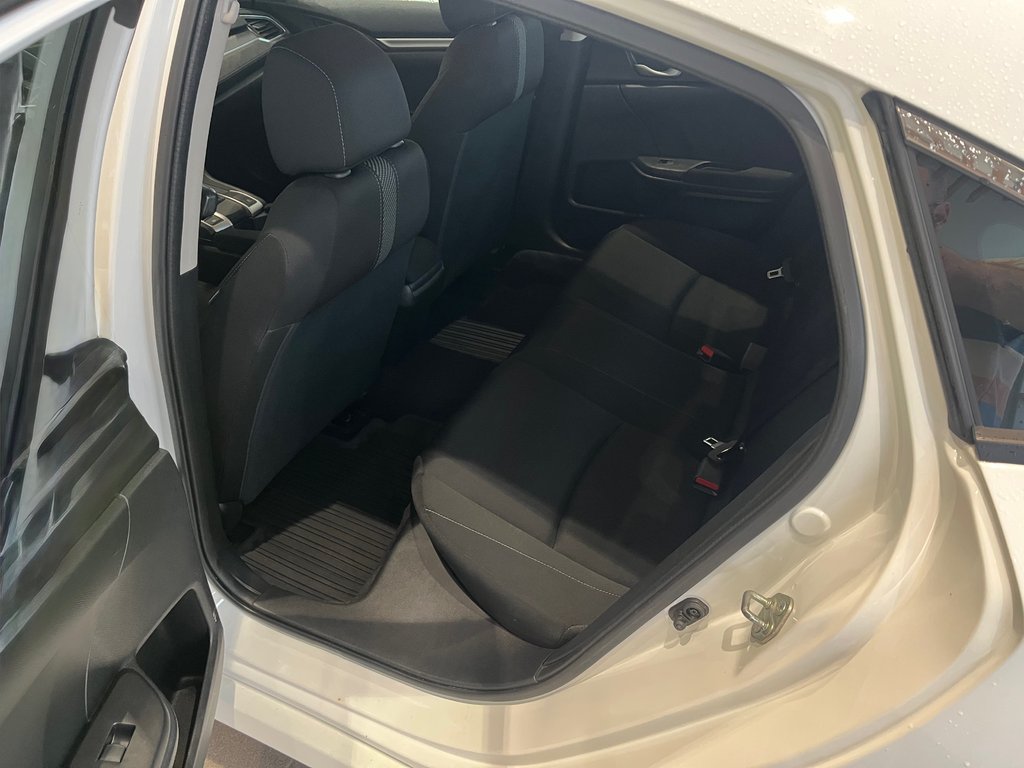2017 Honda Civic Sedan LX in Amos, Quebec - 10 - w1024h768px