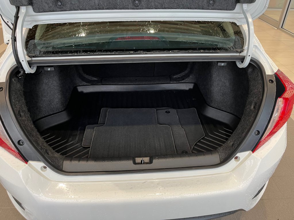 2017 Honda Civic Sedan LX in Amos, Quebec - 19 - w1024h768px