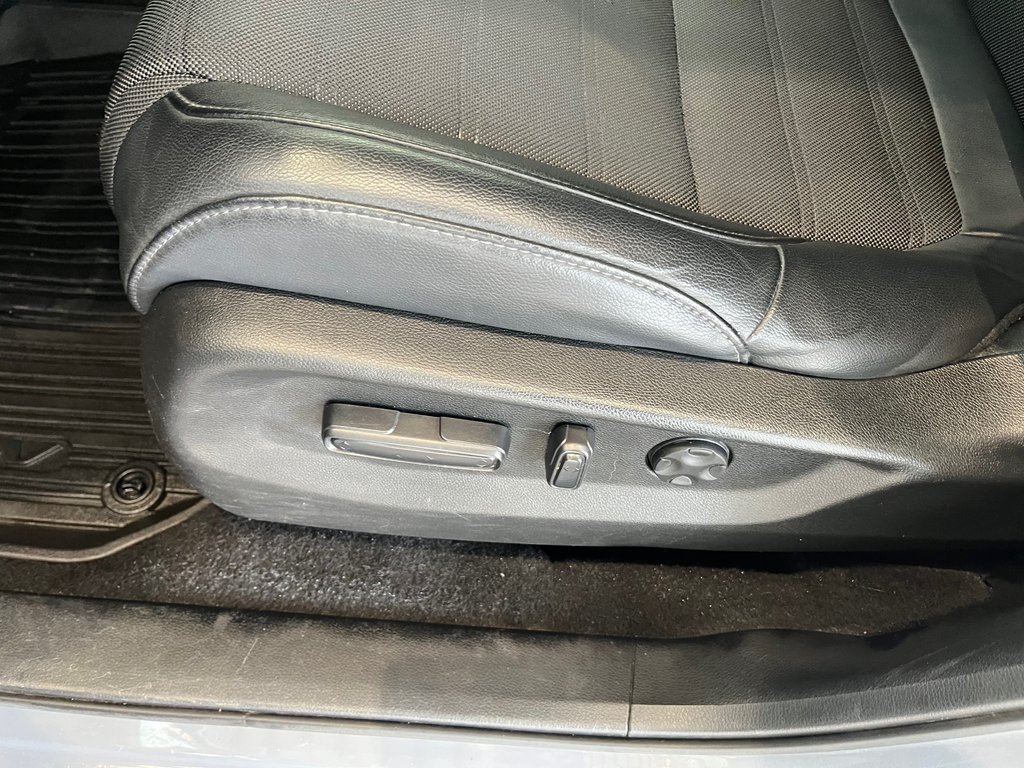 2021 Honda CR-V Sport in Amos, Quebec - 8 - w1024h768px