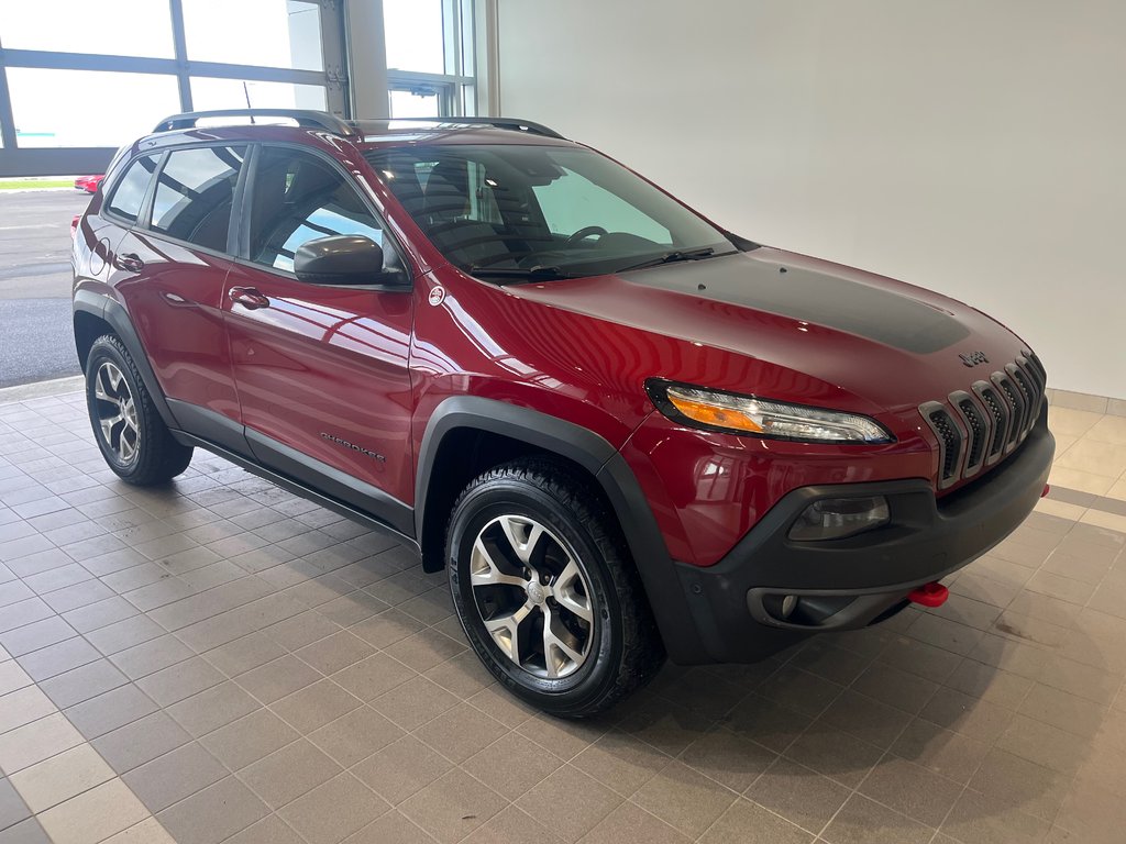 Jeep Cherokee Trailhawk 2016 à Amos, Québec - 1 - w1024h768px