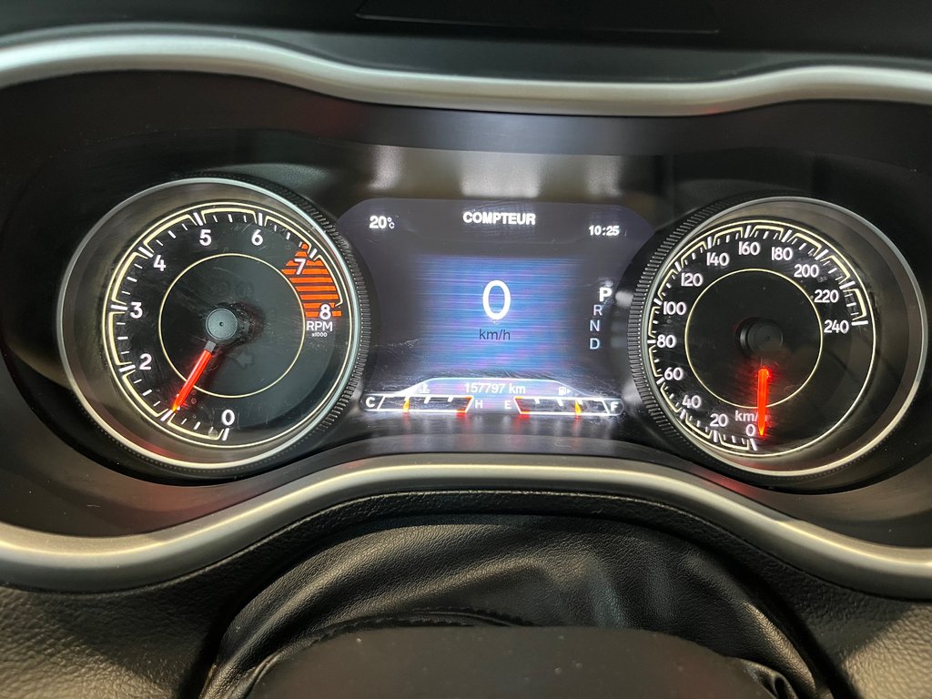 Jeep Cherokee Trailhawk 2016 à Amos, Québec - 15 - w1024h768px