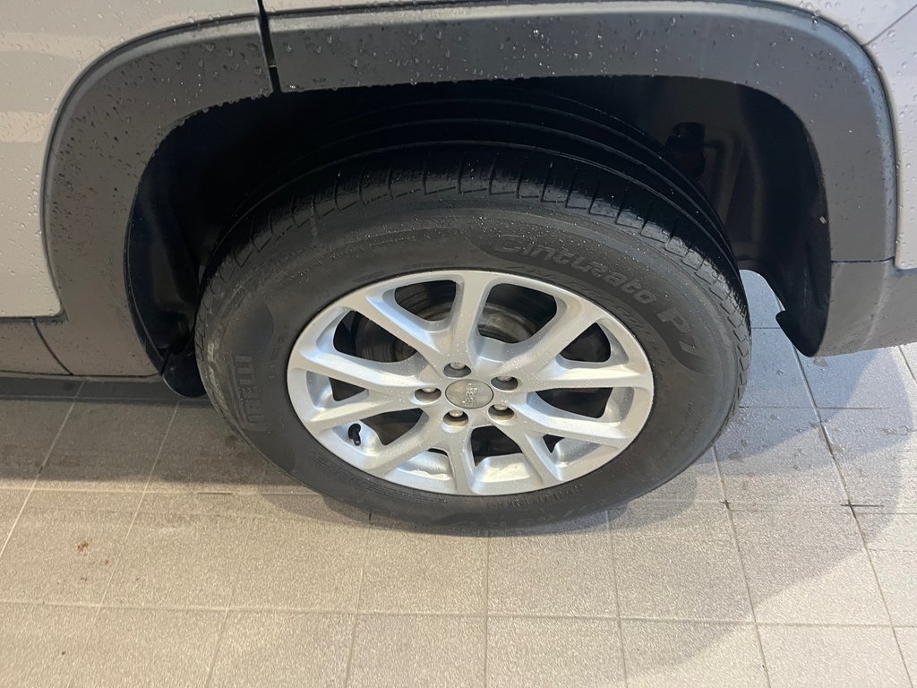 Jeep Cherokee North 2016 à Amos, Québec - 10 - w1024h768px