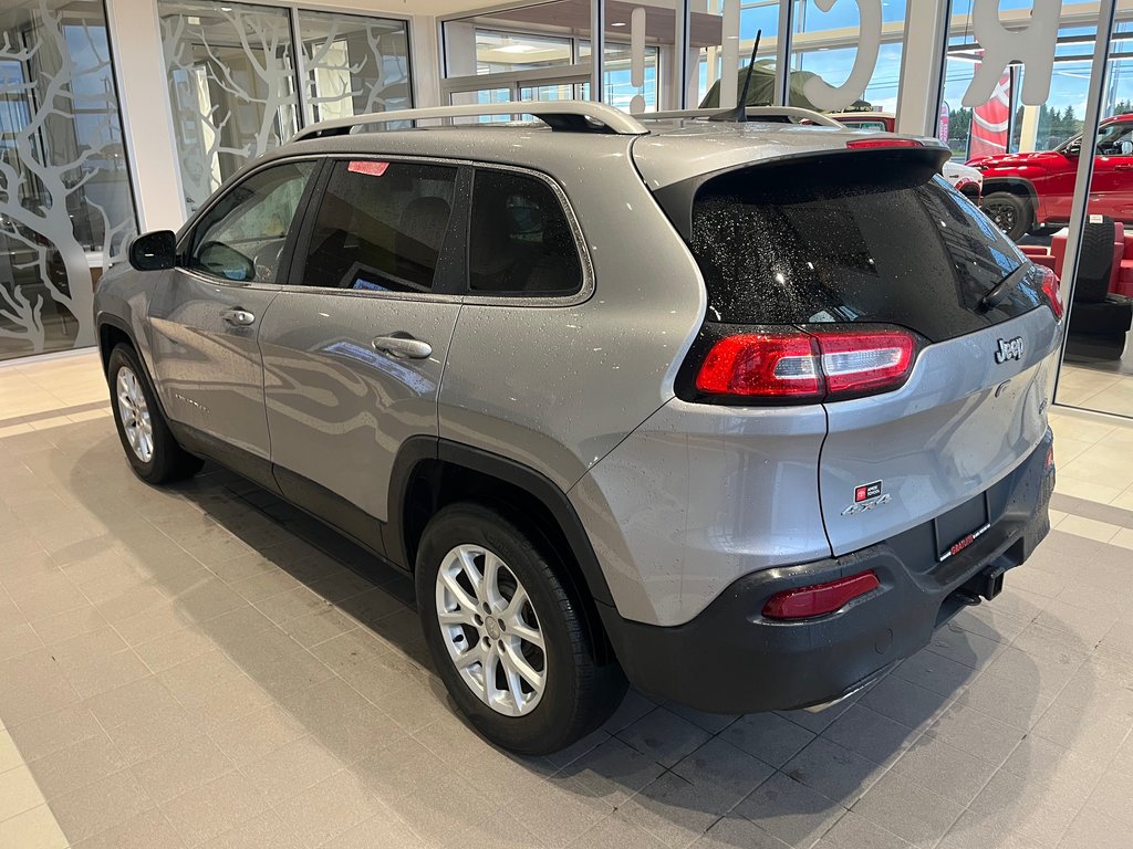 Jeep Cherokee North 2016 à Amos, Québec - 8 - w1024h768px