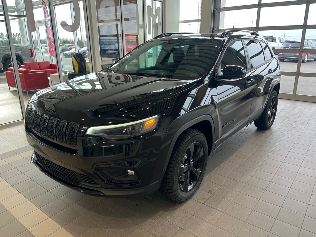 Jeep Cherokee Altitude 2022 à Amos, Québec - 4 - w1024h768px