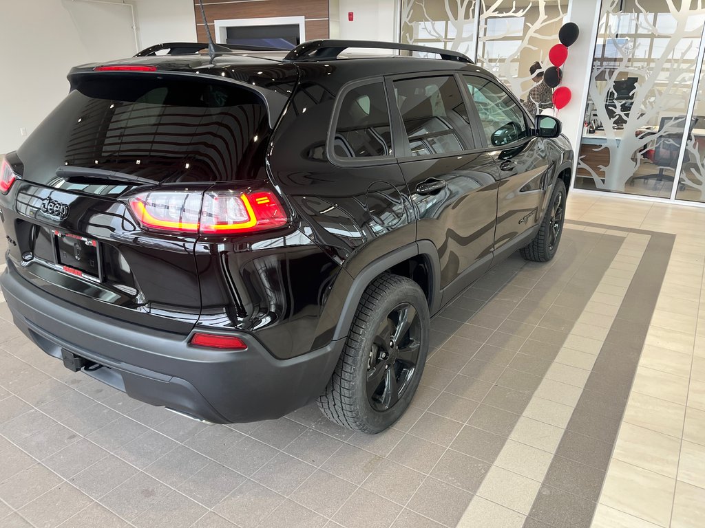 Jeep Cherokee Altitude 2022 à Amos, Québec - 10 - w1024h768px
