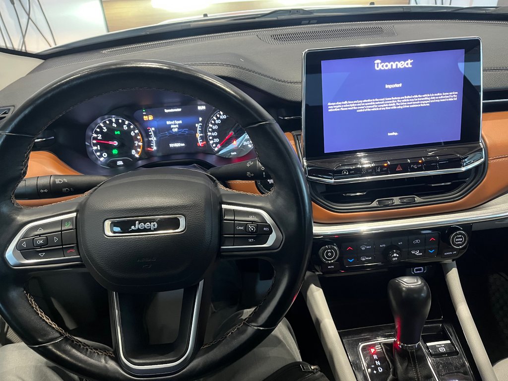 2022 Jeep Compass Limited in Amos, Quebec - 16 - w1024h768px