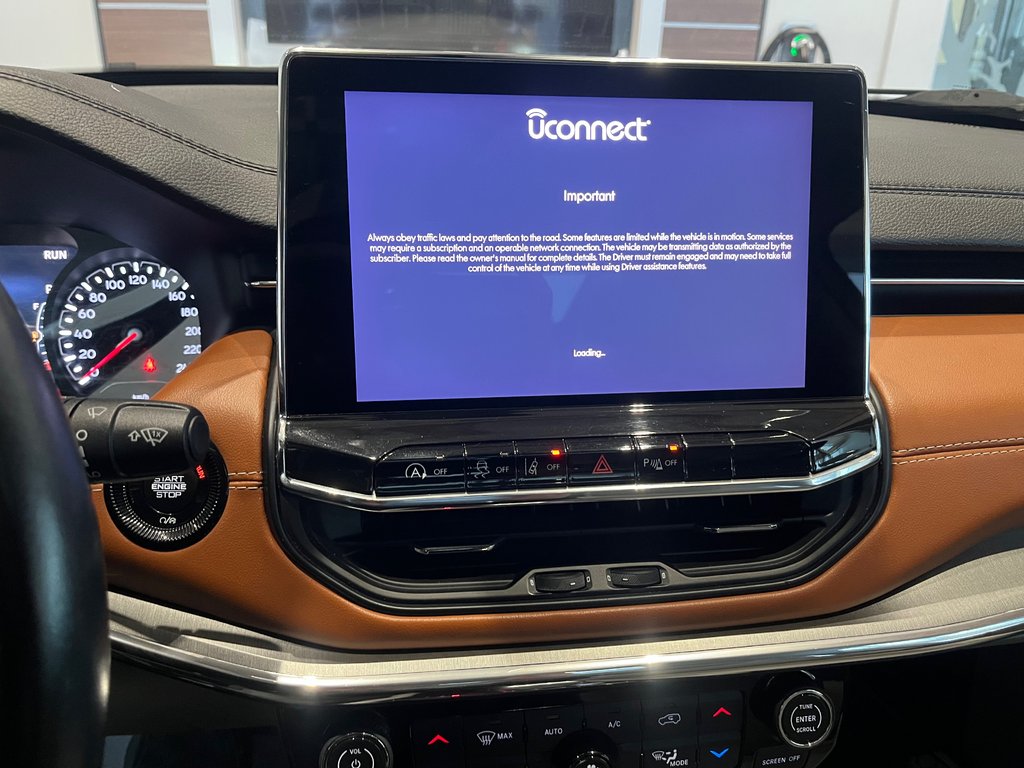 2022 Jeep Compass Limited in Amos, Quebec - 18 - w1024h768px