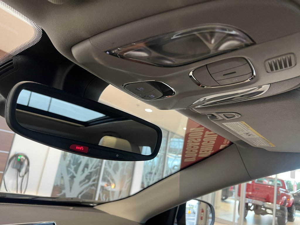 2022 Jeep Compass Limited in Amos, Quebec - 21 - w1024h768px