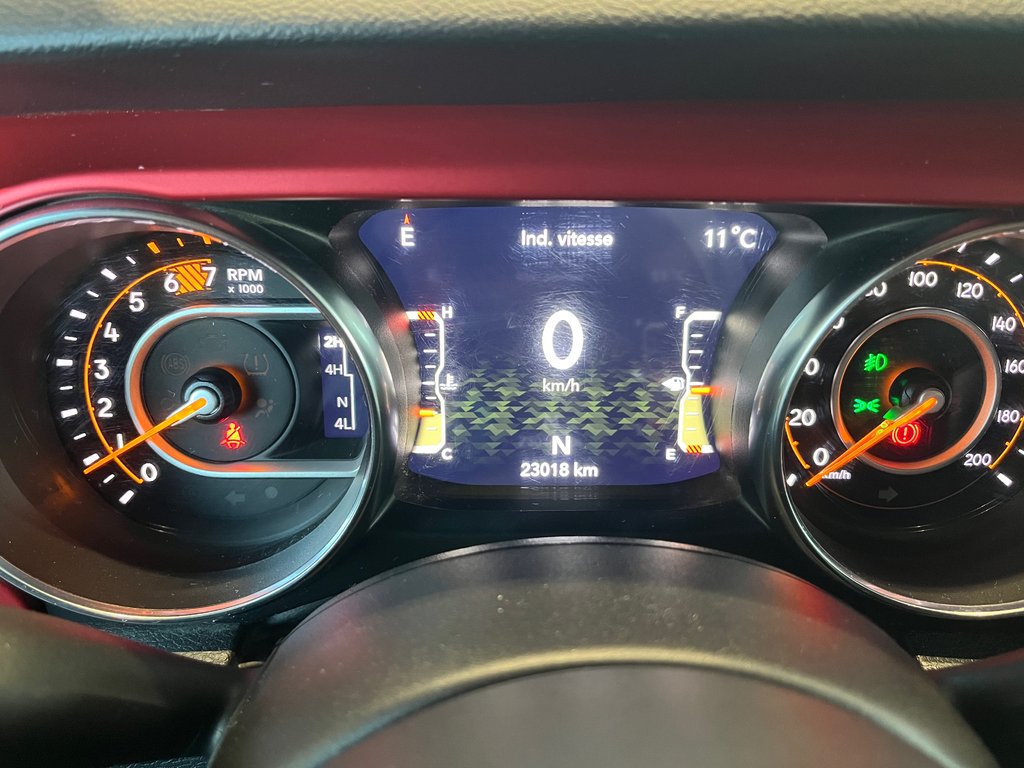 2023 Jeep Wrangler Rubicon in Amos, Quebec - 13 - w1024h768px
