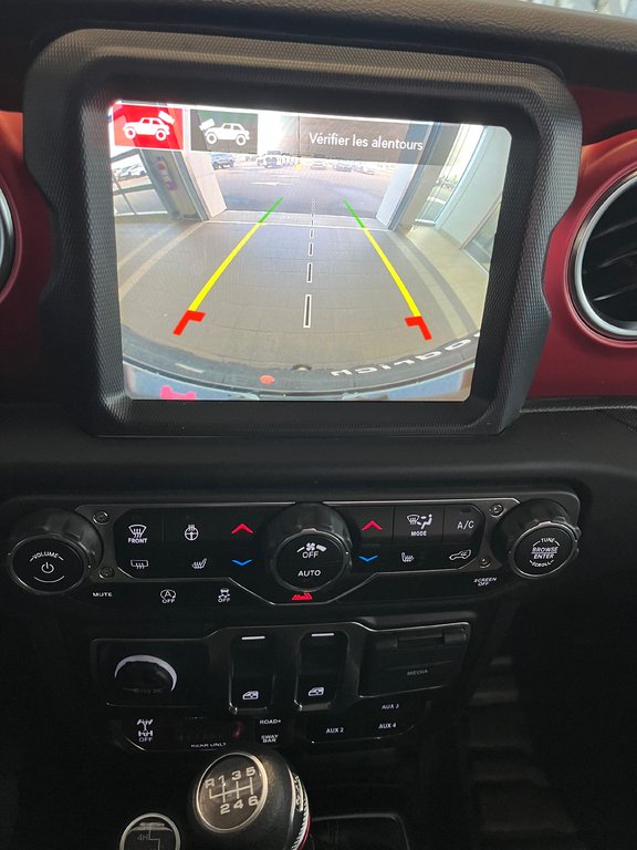2023 Jeep Wrangler Rubicon in Amos, Quebec - 16 - w1024h768px
