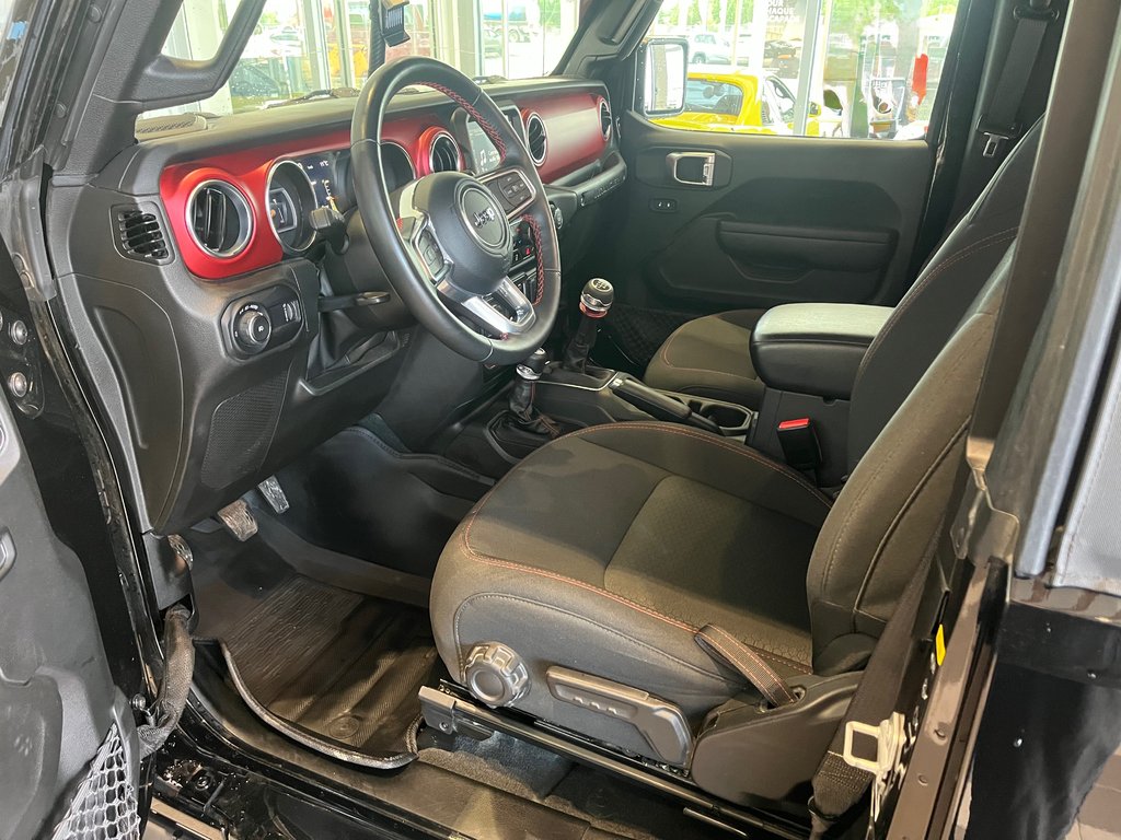 2023 Jeep Wrangler Rubicon in Amos, Quebec - 9 - w1024h768px