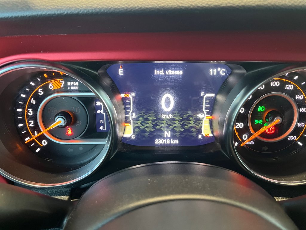 2023 Jeep Wrangler Rubicon in Amos, Quebec - 12 - w1024h768px