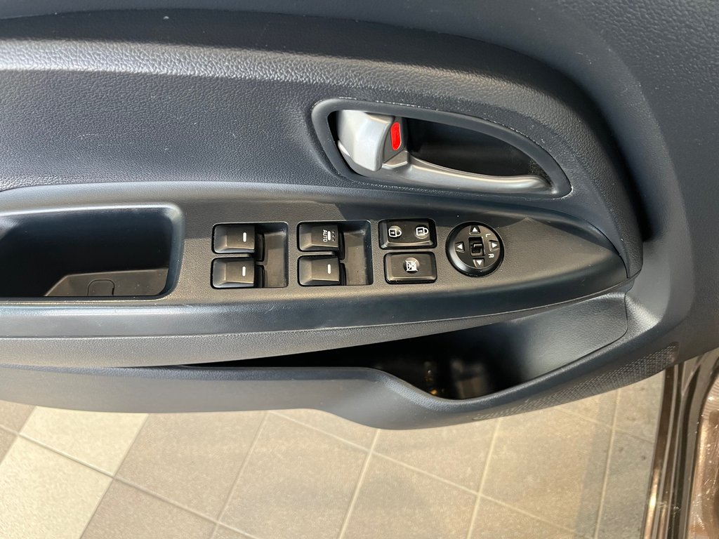 2016 Kia Rio LX in Amos, Quebec - 9 - w1024h768px