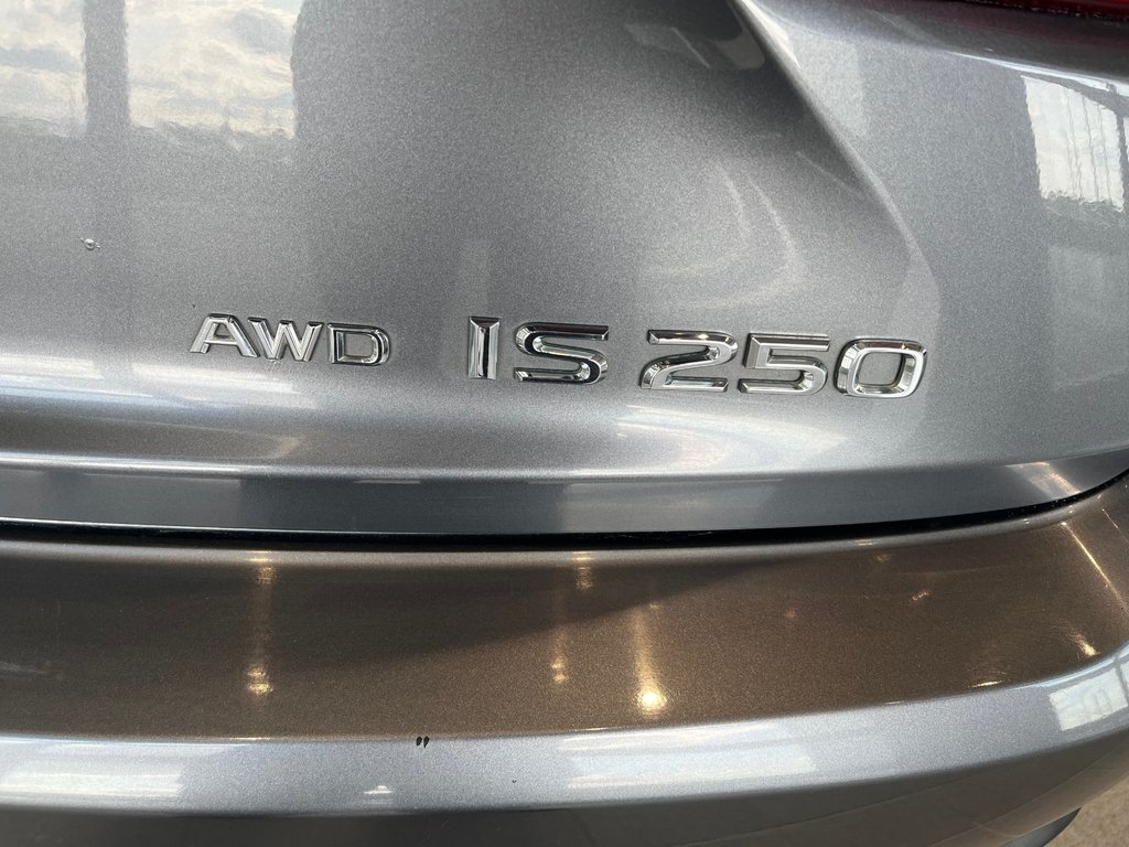 Lexus IS 250 F sport 2014 à Amos, Québec - 8 - w1024h768px