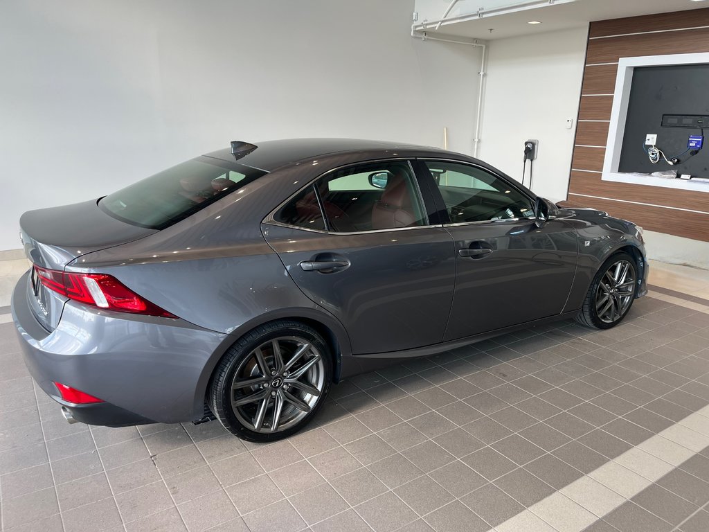 Lexus IS 250 F sport 2014 à Amos, Québec - 3 - w1024h768px