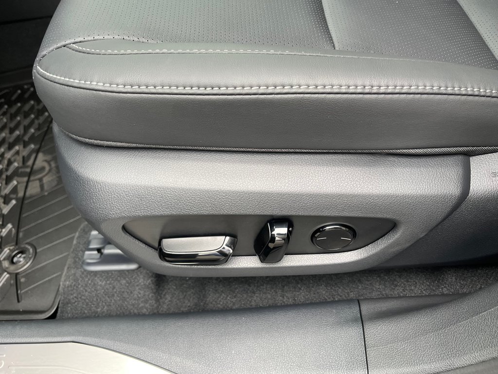 2026 Lexus RX 350 in Amos, Quebec - 11 - w1024h768px