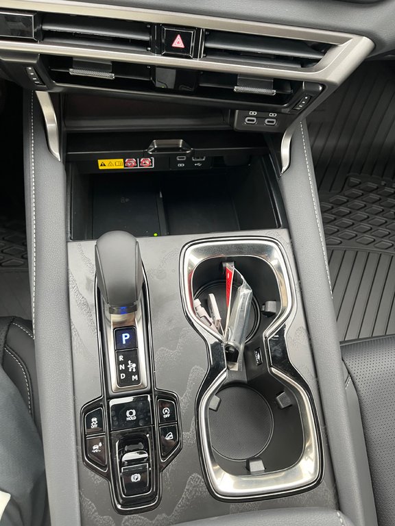 2026 Lexus RX 350 in Amos, Quebec - 16 - w1024h768px