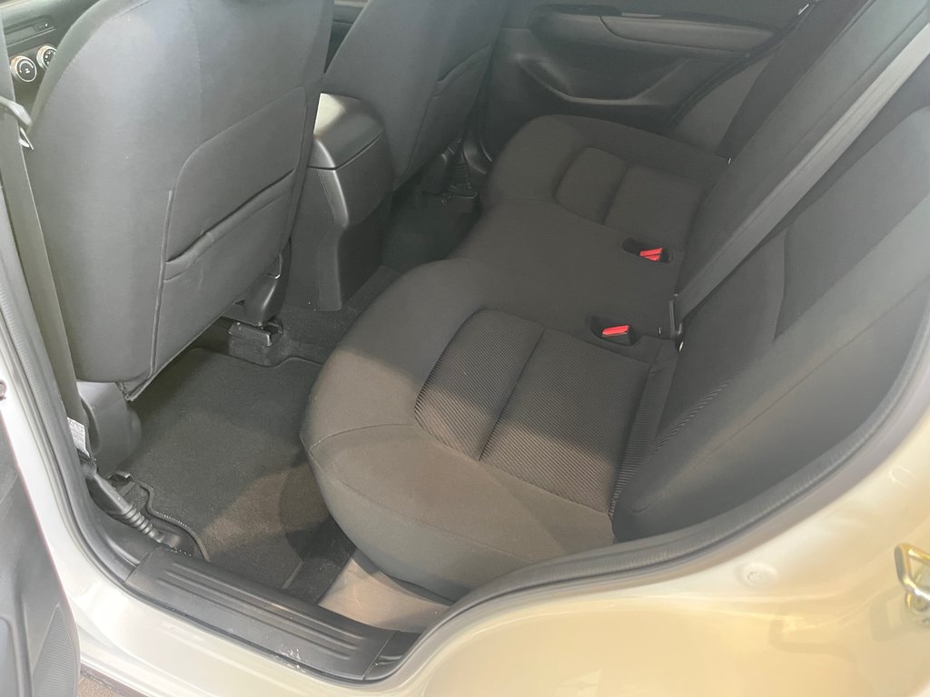Mazda CX-5 GX 2023 à Amos, Québec - 9 - w1024h768px