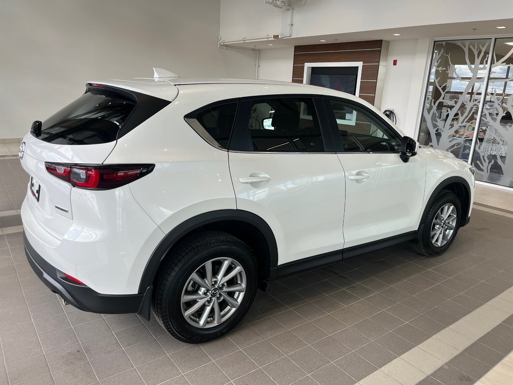 Mazda CX-5 GX 2023 à Amos, Québec - 5 - w1024h768px