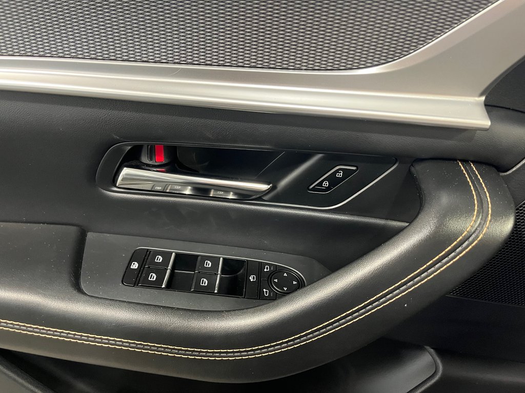 2024 Mazda CX-90 PHEV GT-premium in Amos, Quebec - 12 - w1024h768px