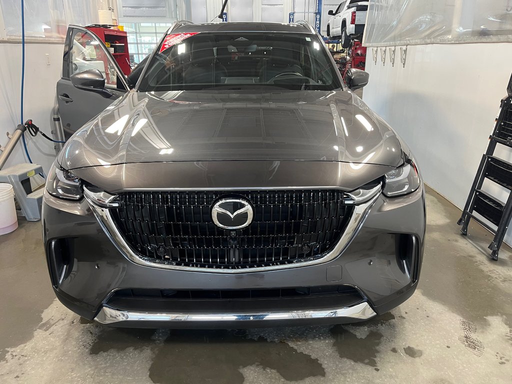 2024 Mazda CX-90 PHEV GT-premium in Amos, Quebec - 2 - w1024h768px