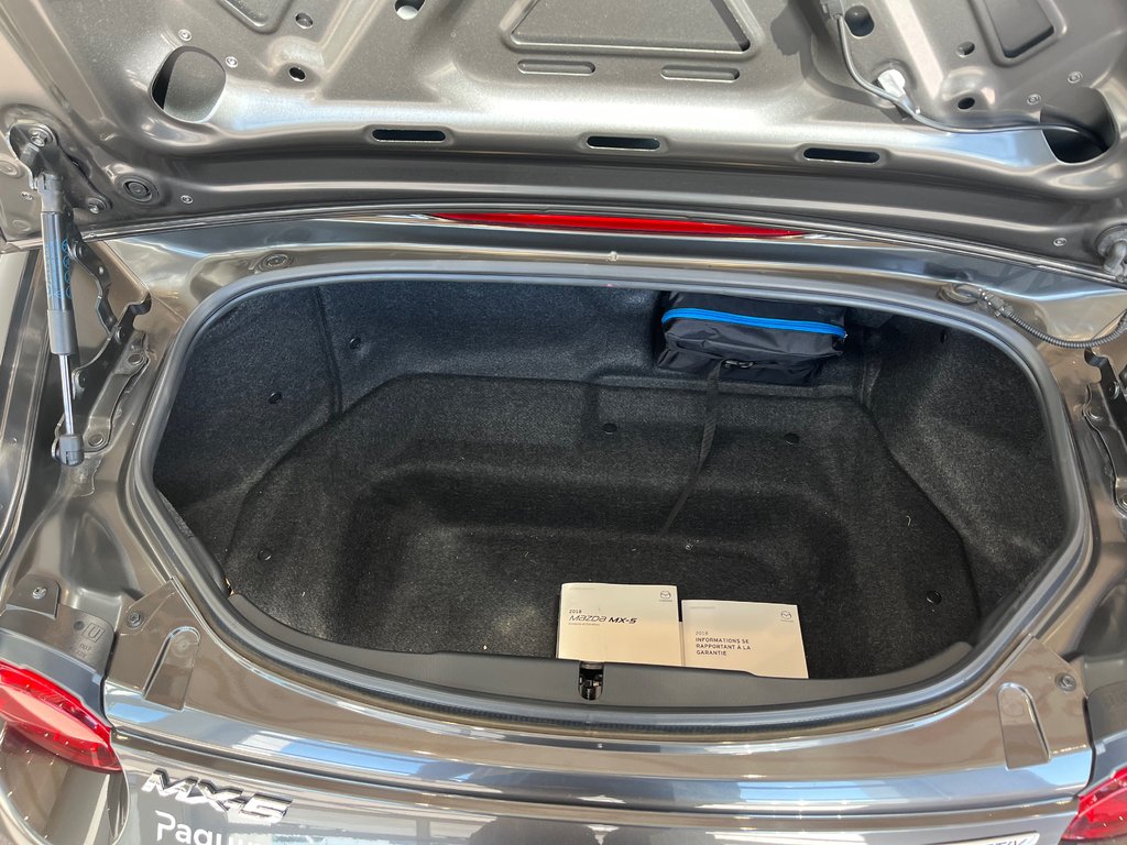 2018 Mazda MX-5 GT in Amos, Quebec - 6 - w1024h768px