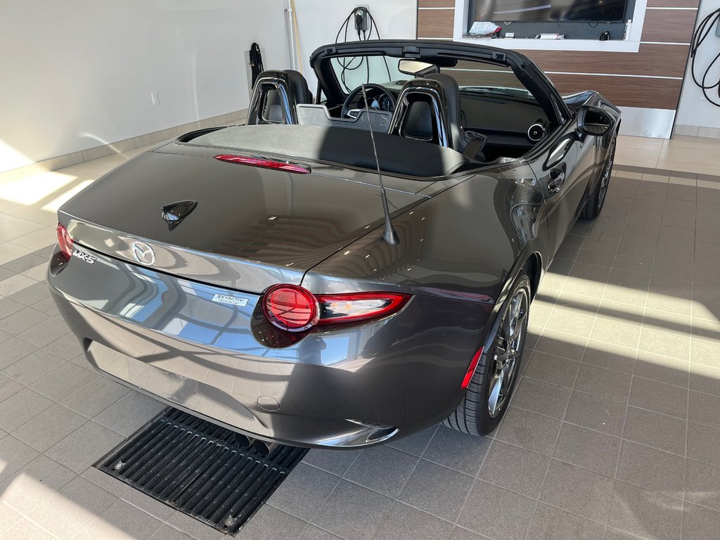 2018 Mazda MX-5 GT in Amos, Quebec - 8 - w1024h768px