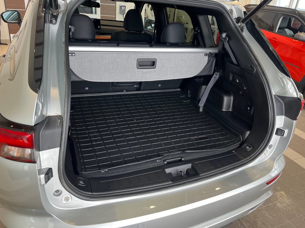 2025 Mitsubishi Outlander Plug-In Hybrid GT-PREMIUM in Amos, Quebec - 10 - w1024h768px