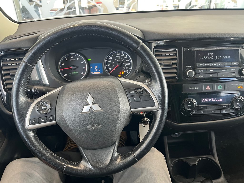 2014 Mitsubishi Outlander ES in Amos, Quebec - 11 - w1024h768px