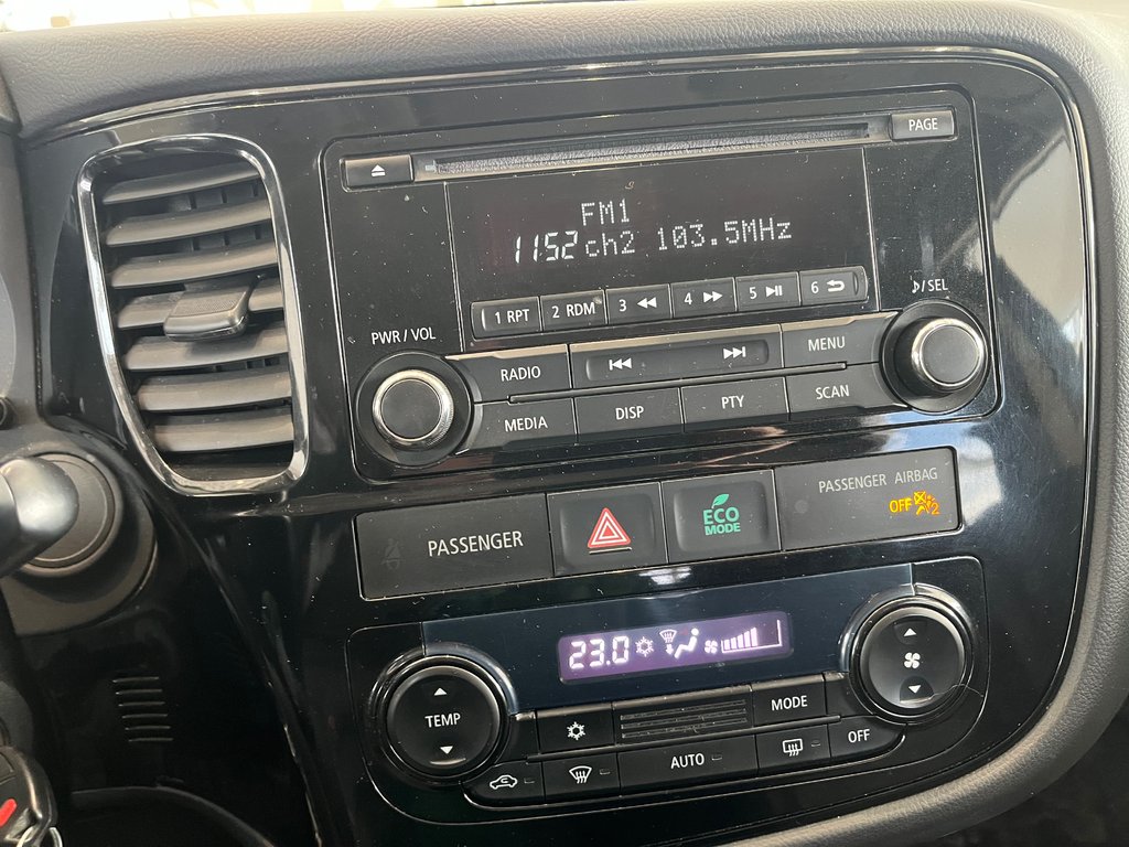 2014 Mitsubishi Outlander ES in Amos, Quebec - 12 - w1024h768px