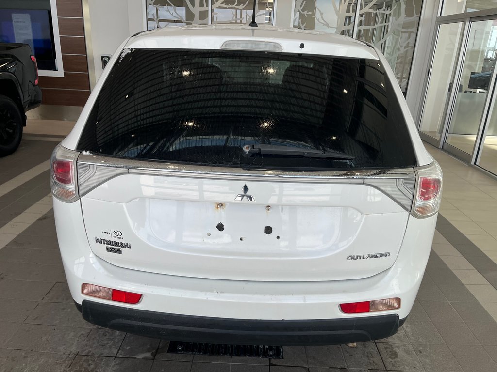 2014 Mitsubishi Outlander ES in Amos, Quebec - 7 - w1024h768px