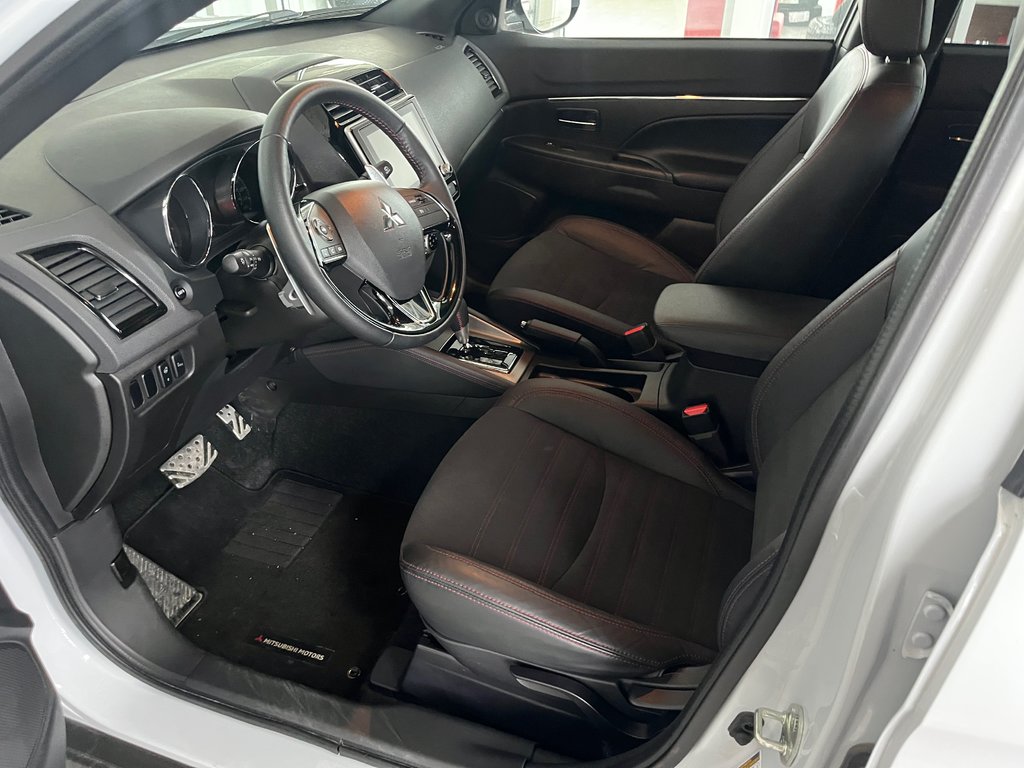 2023 Mitsubishi RVR SE in Amos, Quebec - 13 - w1024h768px