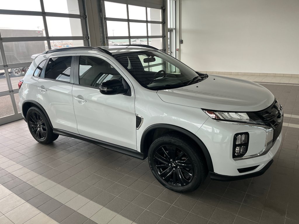 2023 Mitsubishi RVR SE in Amos, Quebec - 1 - w1024h768px
