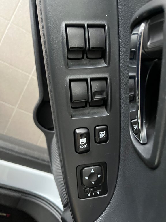 2023 Mitsubishi RVR SE in Amos, Quebec - 14 - w1024h768px