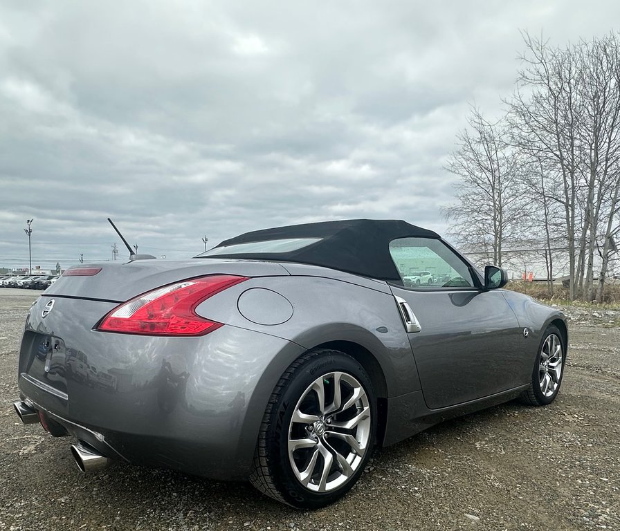 370Z * CABRIOLET  * INTÉRIEUR DE CUIR * 2014 à Amos, Québec - 35 - w1024h768px