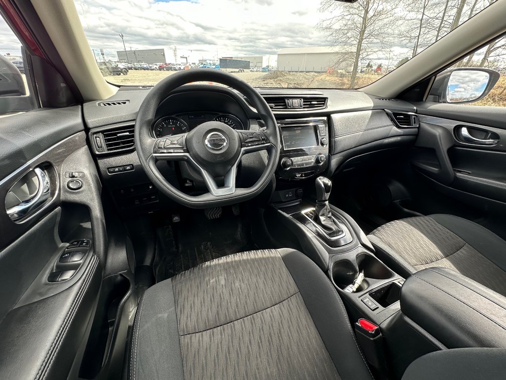 2019  Rogue * VERSION SV * AWD * in Amos, Quebec - 25 - w1024h768px