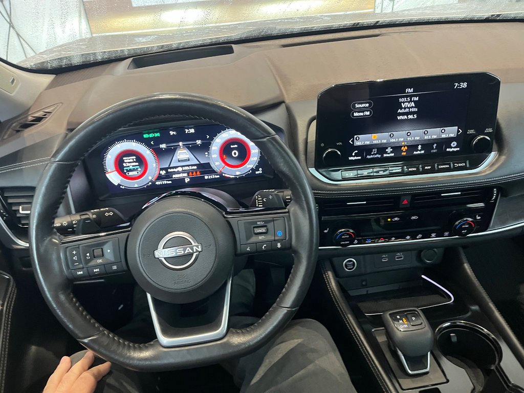 2022 Nissan Rogue Platinum in Amos, Quebec - 17 - w1024h768px