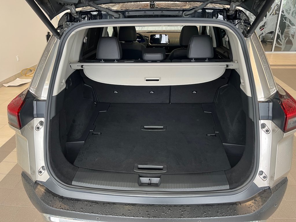 2022 Nissan Rogue Platinum in Amos, Quebec - 6 - w1024h768px