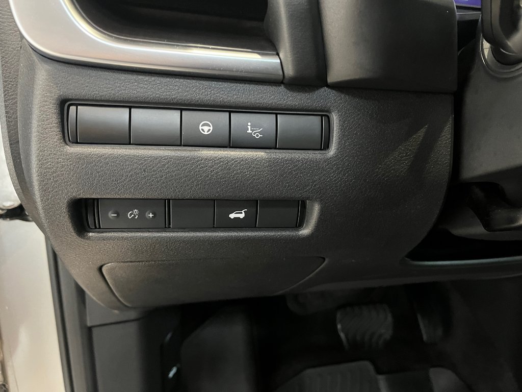2022 Nissan Rogue Platinum in Amos, Quebec - 15 - w1024h768px