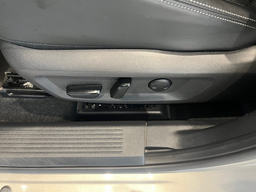 2022 Nissan Rogue Platinum in Amos, Quebec - 13 - w1024h768px