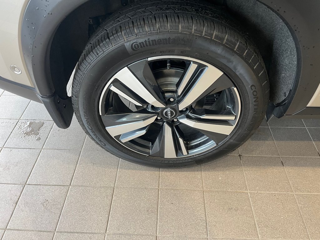 2022 Nissan Rogue Platinum in Amos, Quebec - 9 - w1024h768px