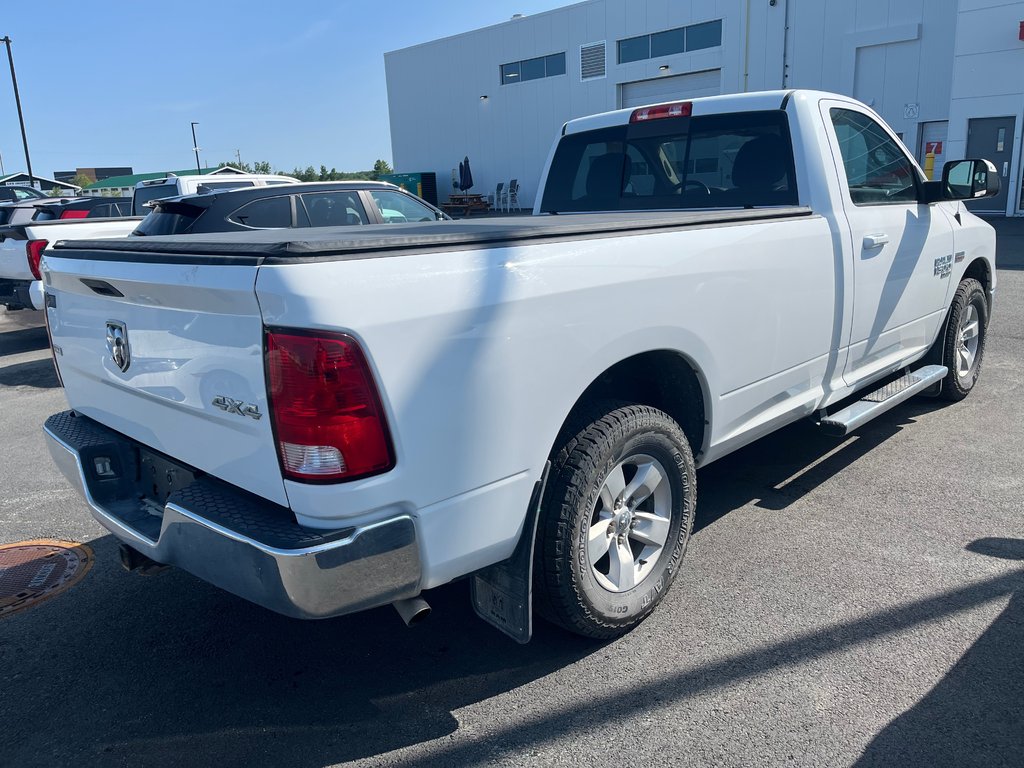 2021 Ram 1500 Classic SLT in Amos, Quebec - 3 - w1024h768px
